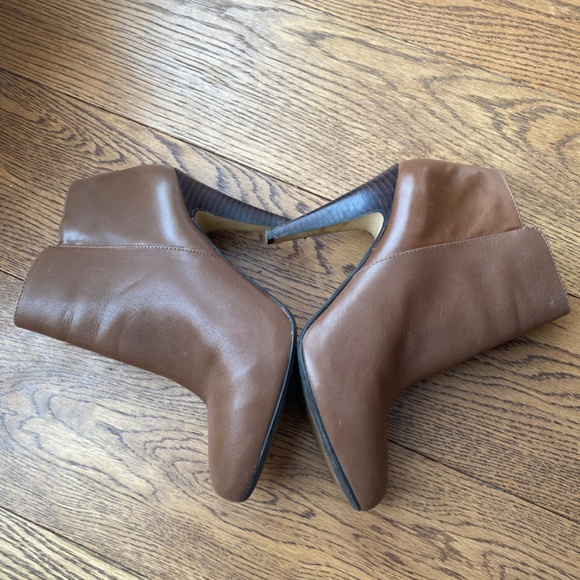 Banana Republic Leather Brown Booties Size 7 Zip Up - Picture 8 of 14